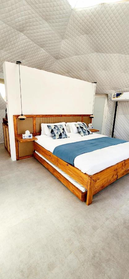 Starry Domes Desert Camp Badīyah Екстериор снимка